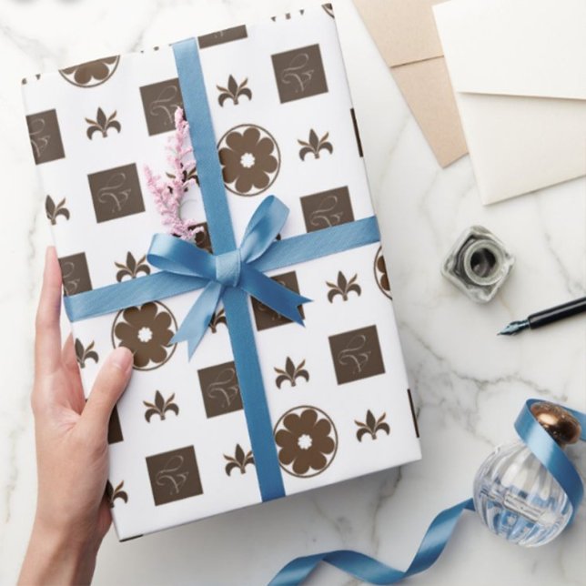 Trendy and Elegant Chequered Pattern Wrapping Paper (Creator Uploaded)