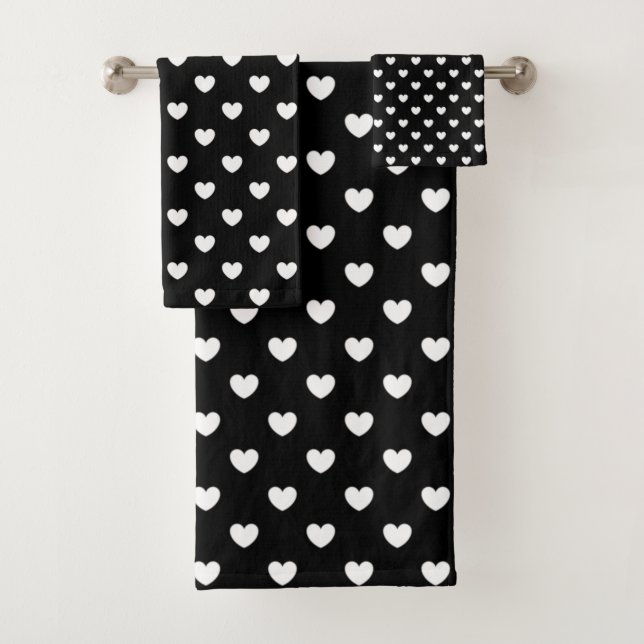 Trendy Black and White Hearts Pattern Bath Towel Set (Insitu)
