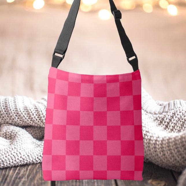 Trendy Bright Pink Fashion Crossbody Bag (Creator Uploaded)