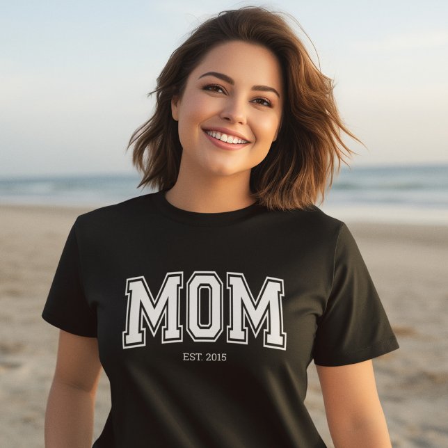Trendy College Established Mum T-Shirt (Creator Uploaded)