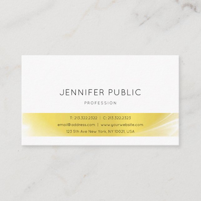 Trendy Elegant Minimalist Design Gold Luxury Plain Business Card (Front)