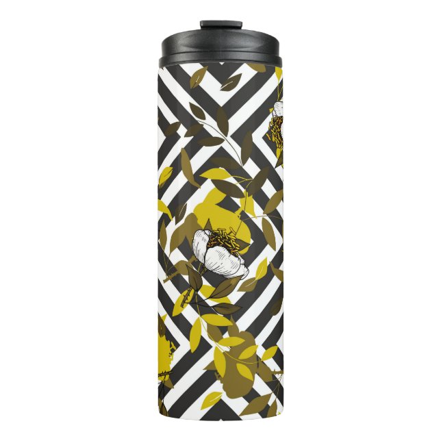 Trendy floral pattern. Isolated seamless pattern.  Thermal Tumbler (Front)