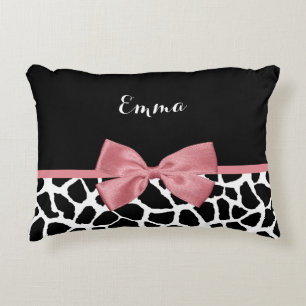 Trendy Giraffe Print Rosy Pink Bow With Name Decorative Cushion