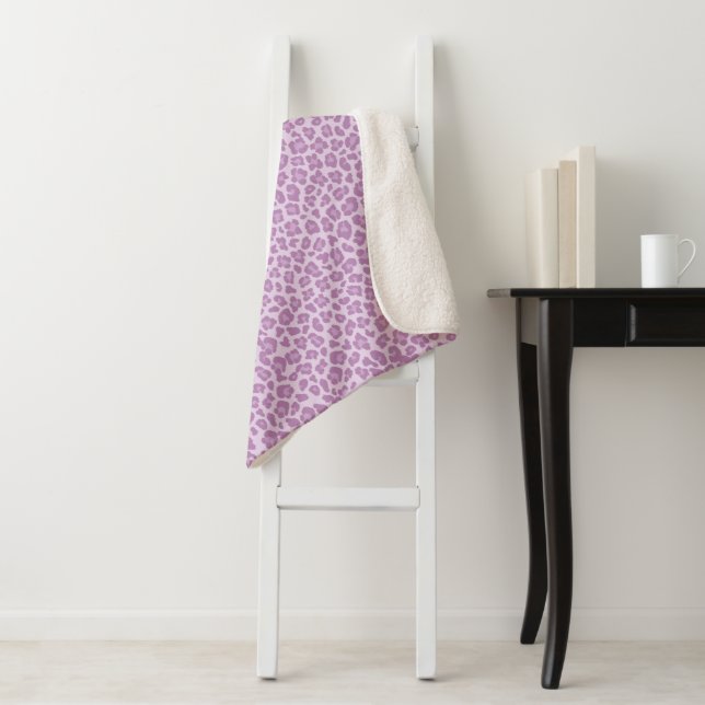 Trendy Leopard Print Custom Name Sherpa Blanket (In Situ)