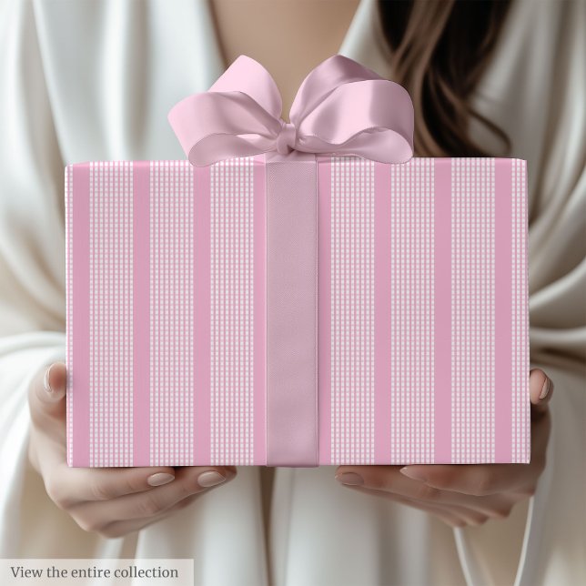 Trendy Light Pink Chequered Birthday Gift Wrap (Trendy Light Pink Checkered Birthday Gift Wrap)