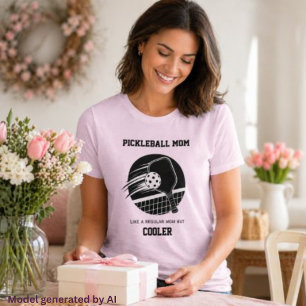 Trendy Pickleball Mum Gift - T-Shirt