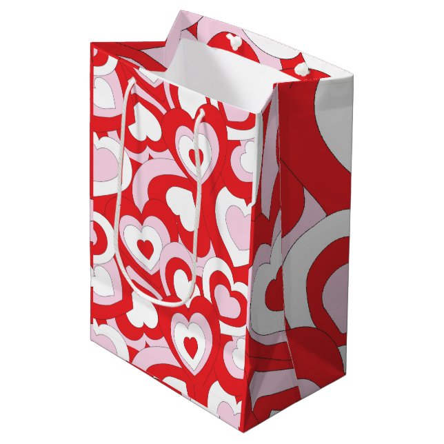 Trendy Retro Heart Gift Bag (Front Angled)