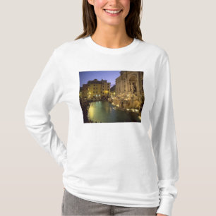 Trevi Fountain at night, Rome, Lazio, Italy T-Shirt