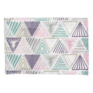 Triangle shapes, hand-drawn vintage style. pillowcase