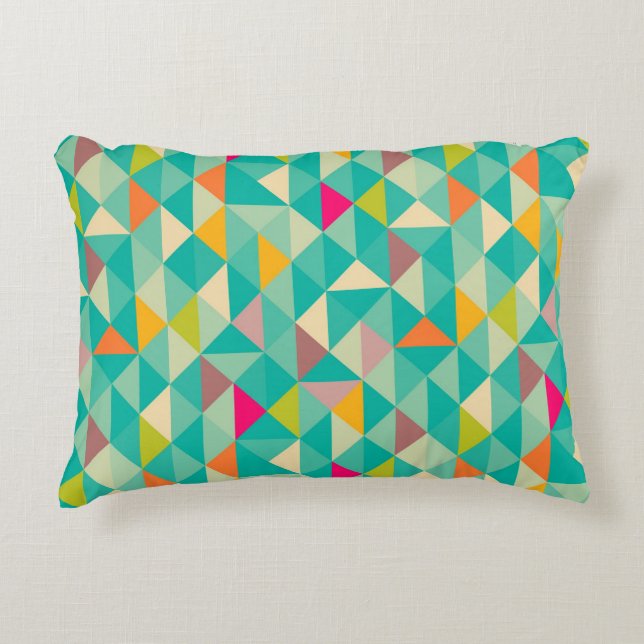 Triangles pattern decorative cushion (Front)