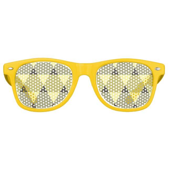 Triangles Pattern Retro Sunglasses (Front)