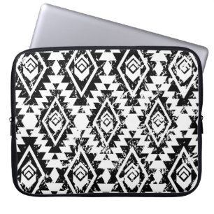 Tribal Navajo: black white geometric. Laptop Sleeve