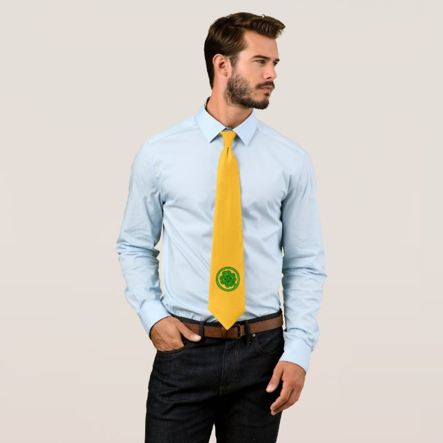 Tribal Shamrock tie (In Situ)