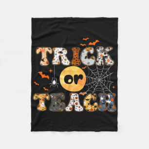 Trick Or Teach Groovy Teacher Halloween Retro Flor Fleece Blanket