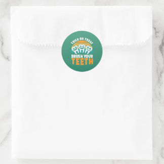 Trick Or Treat Brush Your Teeth Dentist Pun Hallow Classic Round Sticker