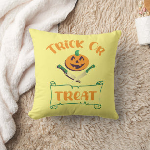 Trick or treat crossbones Halloween pumpkin face Cushion