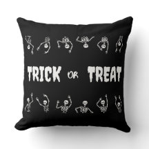 Trick or Treat Halloween Funny Skulls