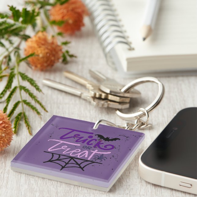 trick or treat key ring (Front Right)