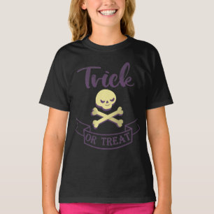 Trick or treat skull crossbones Halloween ribbon T T-Shirt