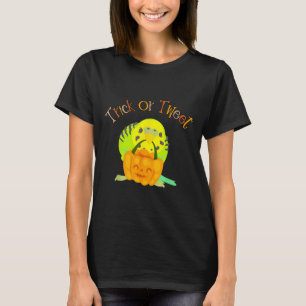Trick Or Tweet Parakeet Budgie Mum Halloween Bird T-Shirt