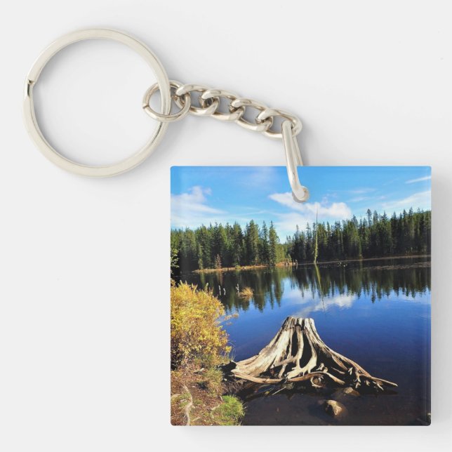 Trillium Lake, OR Key Ring (Front)
