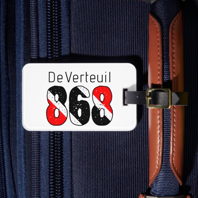 TRINI 868 WHITE LUGGAGE TAG (Front Insitu 4)