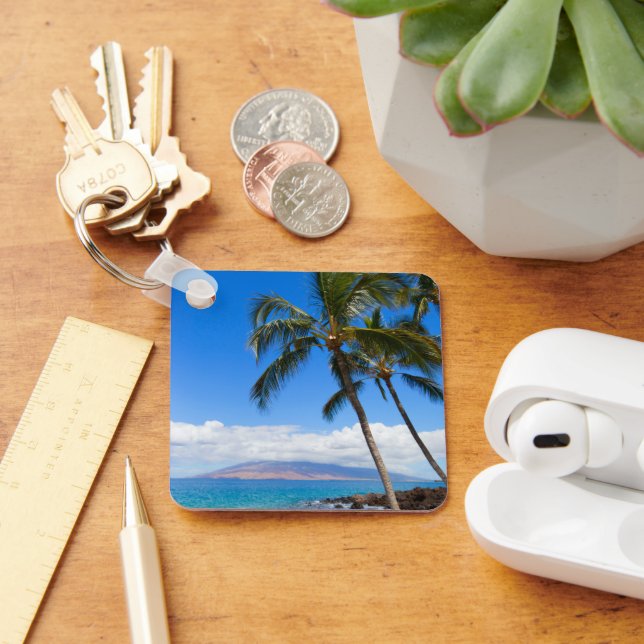 Tropical Beaches | Maui Hawaii Island Key Ring (Desk)