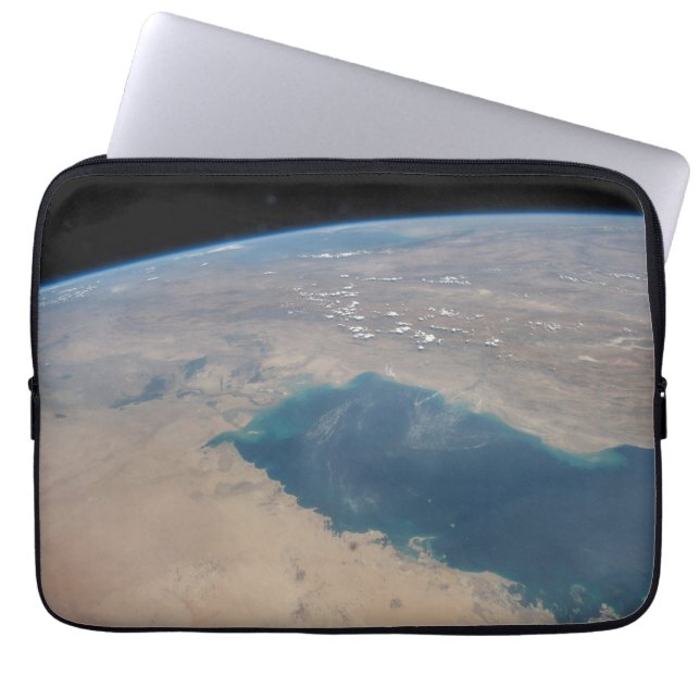 Tropical Blue Waters Of The Persian Gulf. Laptop Sleeve (Front)