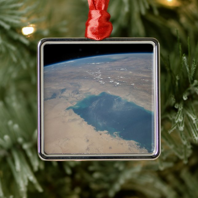 Tropical Blue Waters Of The Persian Gulf. Metal Tree Decoration (Tree)