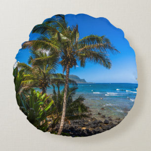 Tropical coastline round cushion