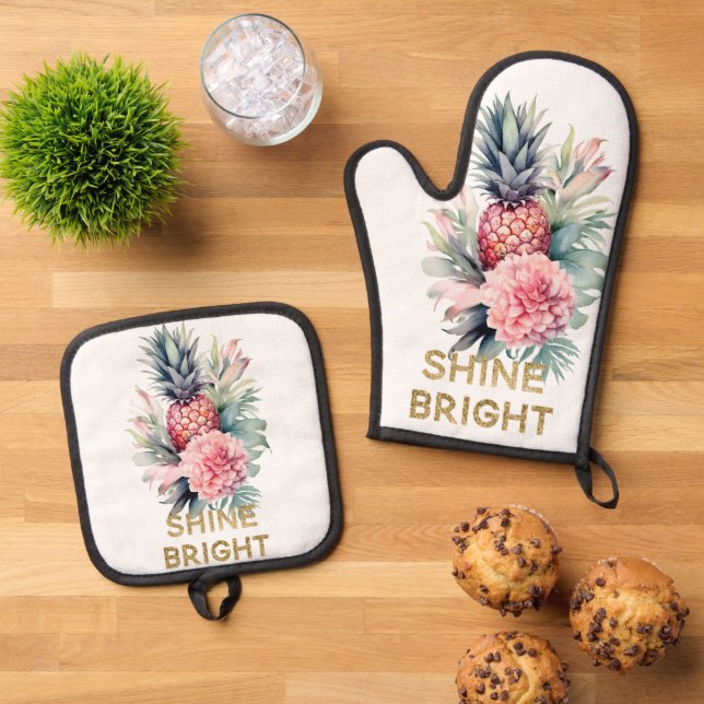 Tropical Gold Glitter Shine Pineapple Oven Mitt & Pot Holder Set (Top Down)