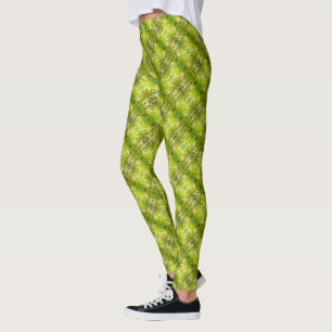 Tropical green palm leaves diagonal pattern leggings