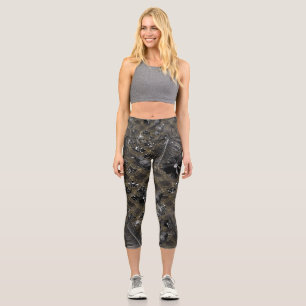 Tropical Jungle Noir Scales Glam 1 Capri Leggings