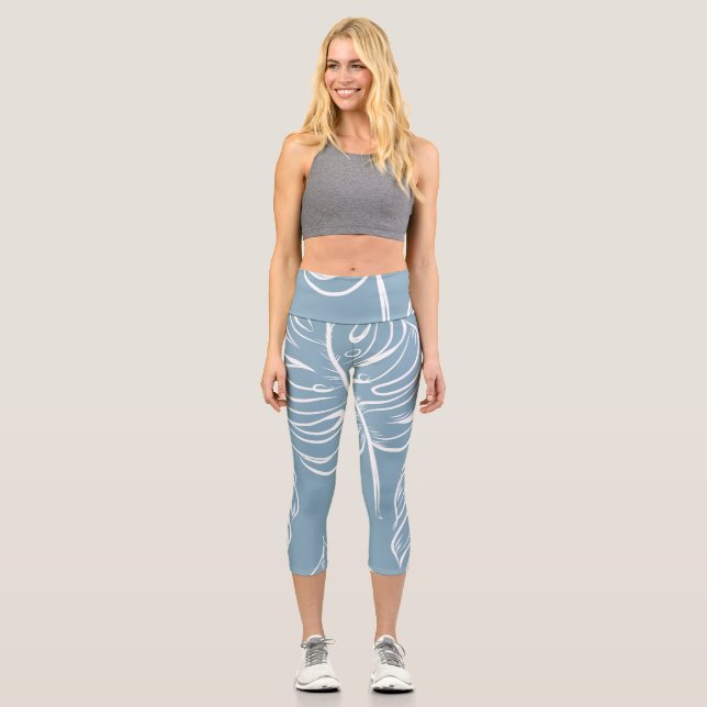 Tropical Leaf Abstract: Seamless Greenery. Capri Leggings (Front)