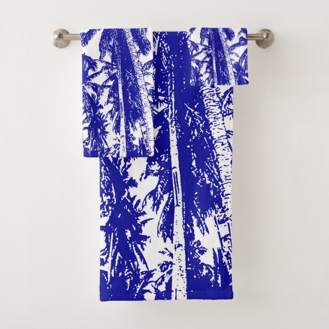 Tropical Palm Trees Design. Blue and white. Bath Towel Set (Insitu)