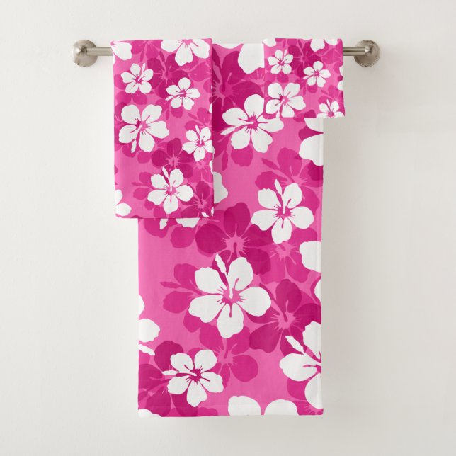 Tropical Red Violet White Hibiscus Flower Pattern Bath Towel Set (Insitu)