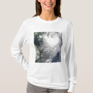Tropical Storm Koppu nearing landfall T-Shirt