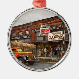 Truck - The city grocer 1939 Metal Tree Decoration