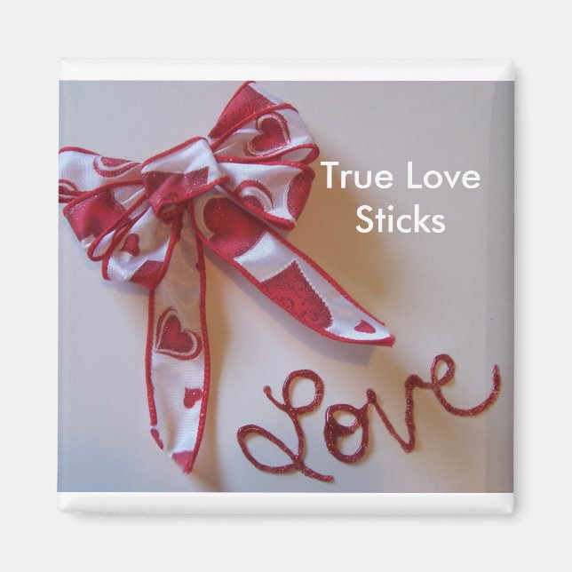 True LoveSticks magnet red (Front)