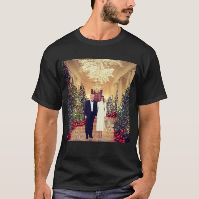 Trump US President White House Christmas  T-Shirt (Front)