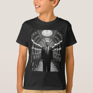 Trump With Aliens Conspiracy Theory Ufo Visitation T-Shirt