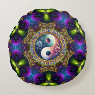 Trust Instincts Growth Compass Direction Inspire Round Cushion