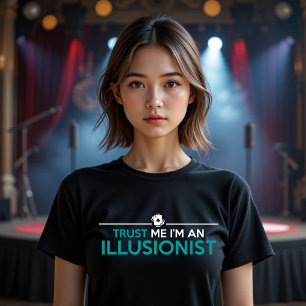 TRUST ME I'M AN ILLUSIONIST Tri-Blend SHIRT
