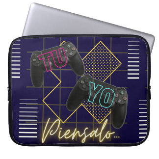 tu y yo piensalo laptop sleeve