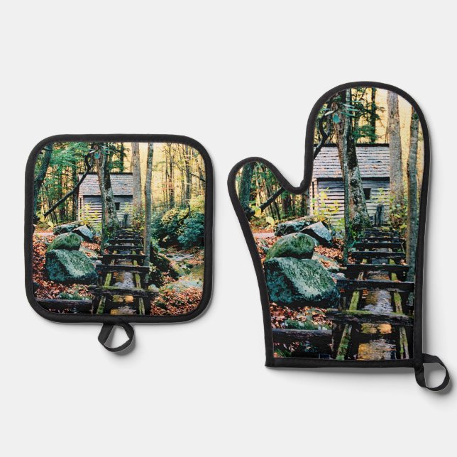 Tub Mill Bathed in Sunshine Oven Mitt & Pot Holder Set (Front)