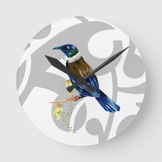 Tui koru pattern round clock (Front)