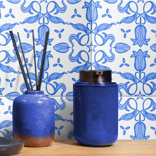 Tulip and star patterned blue white tile