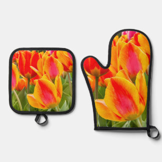 Tulips! Oven Mitt & Pot Holder Set