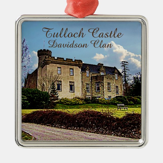 Tulloch Castle Scottish Davidson Clan Metal Tree Decoration (Front)