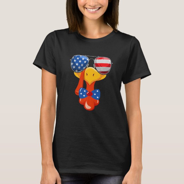 Turkey Face Thanksgiving Family Outfit Flag Sungla T-Shirt (Front)